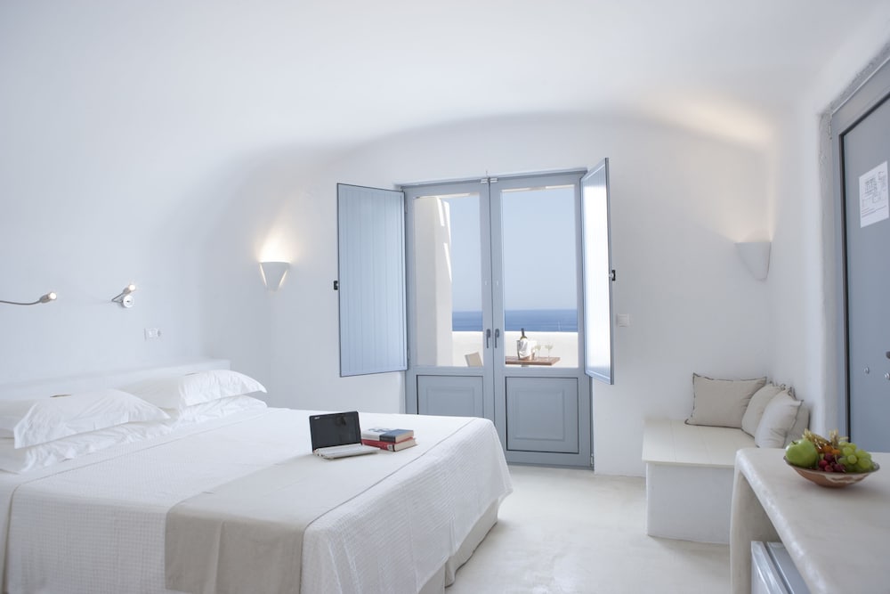 Superior Double or Twin Room, Private Pool (Adults Only) - Photo 8