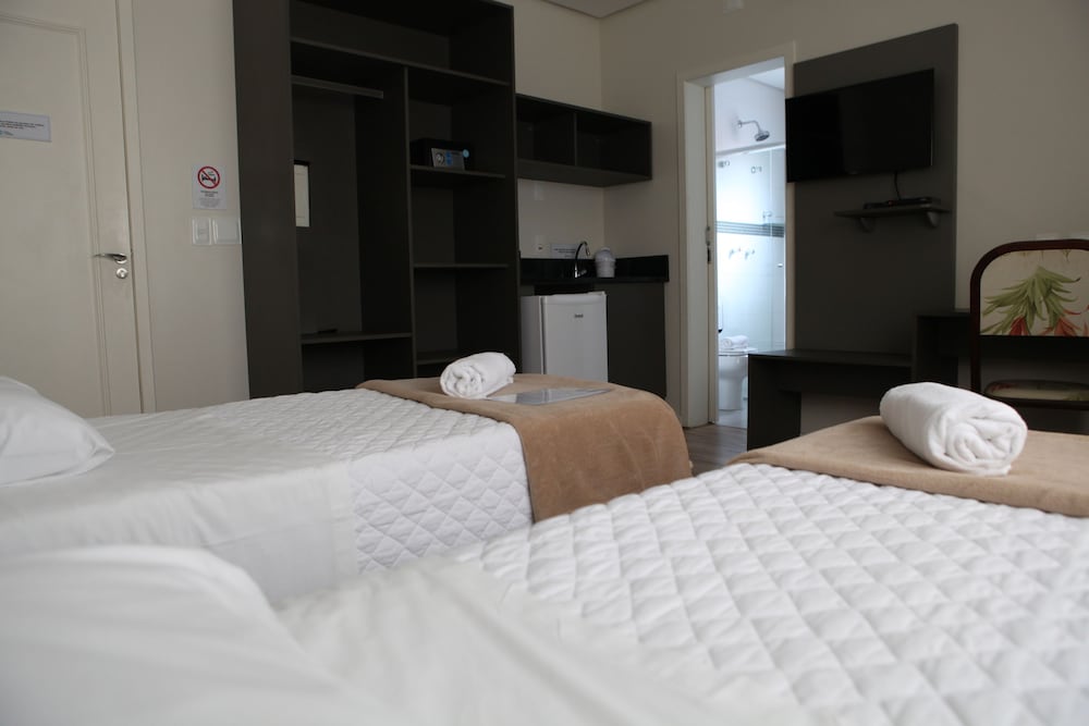 Standard Twin Room photo 3