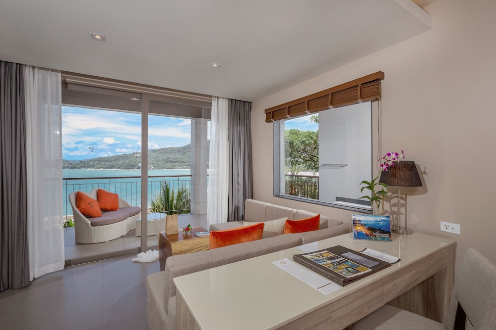 Sea View Honeymoon Suites - Photo 10