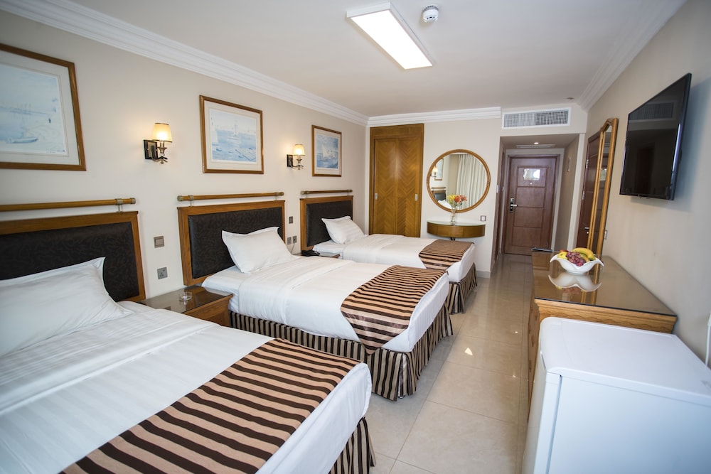 Triple Room, Balcony photo 2