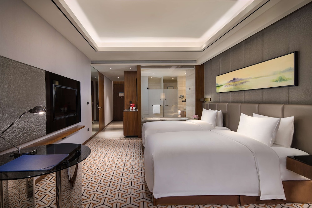 Executive Room - Photo 3