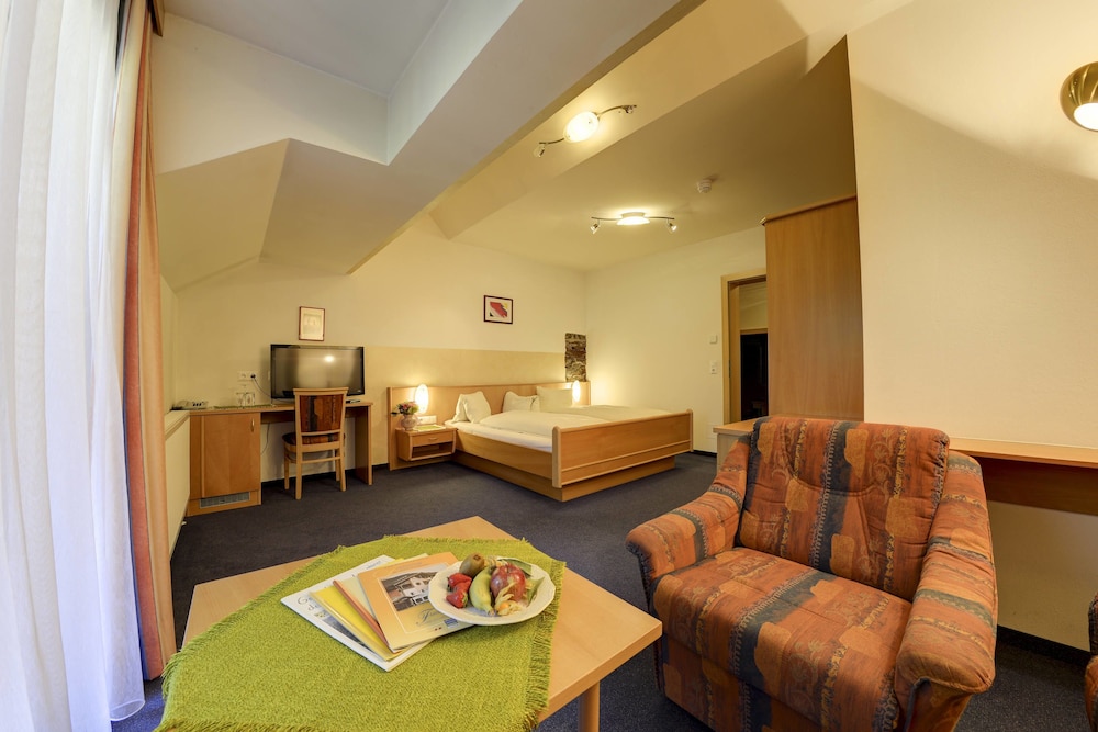 Superior Double Room, 1 Bedroom, Non Smoking, Mountain View