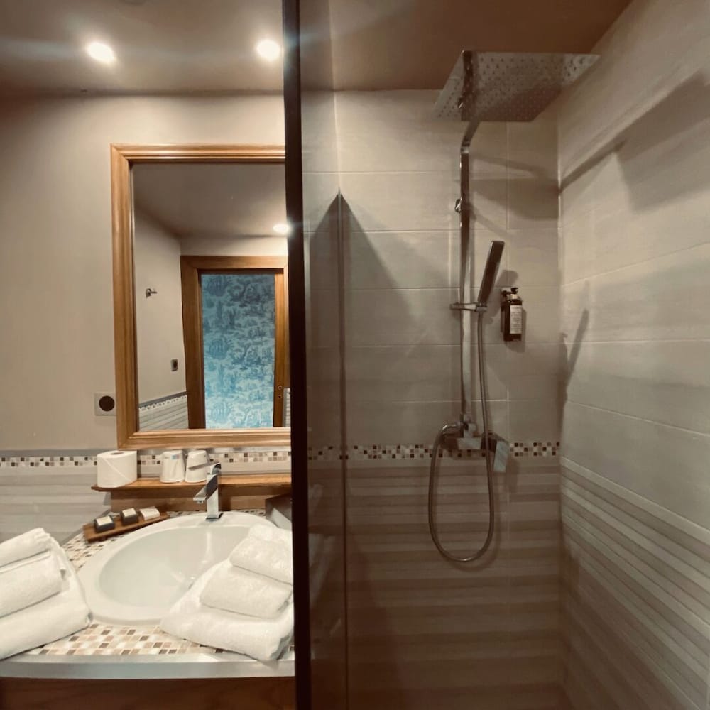 Romantic Room - Photo 21