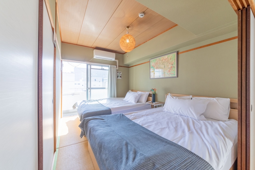 Room option 1 thumbnail 6