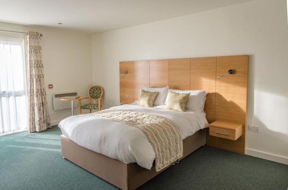 Hotel Standard Double or Twin Room, Accessible (Ground Floor)
