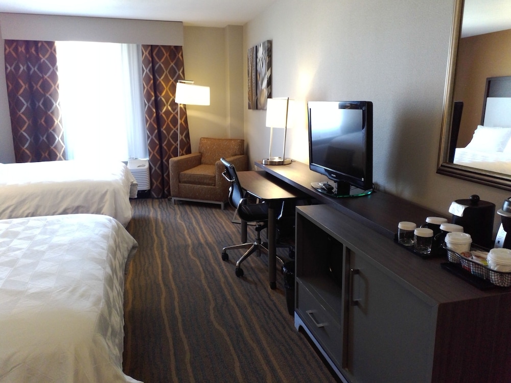 Standard Room, 2 Queen Beds, Accessible (Communications) - Photo 3