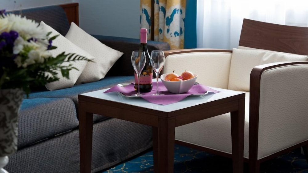 Triple Room - Photo 7