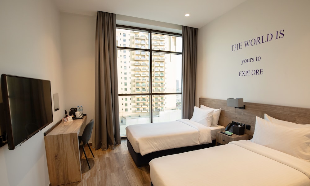 Deluxe Room (includes 25% off F&B) photo 1