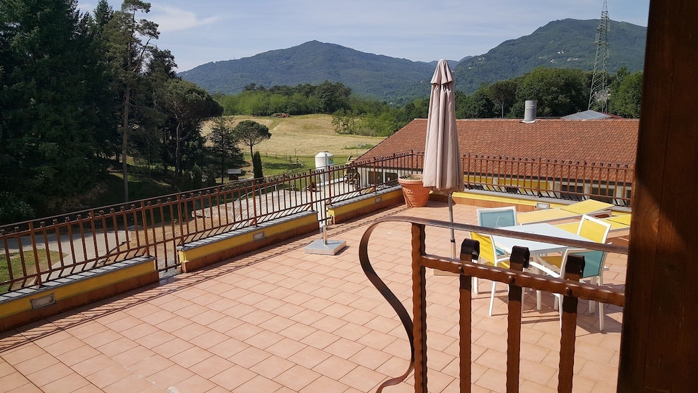 Apartment, 1 Bedroom, Terrace, Garden View photo 3