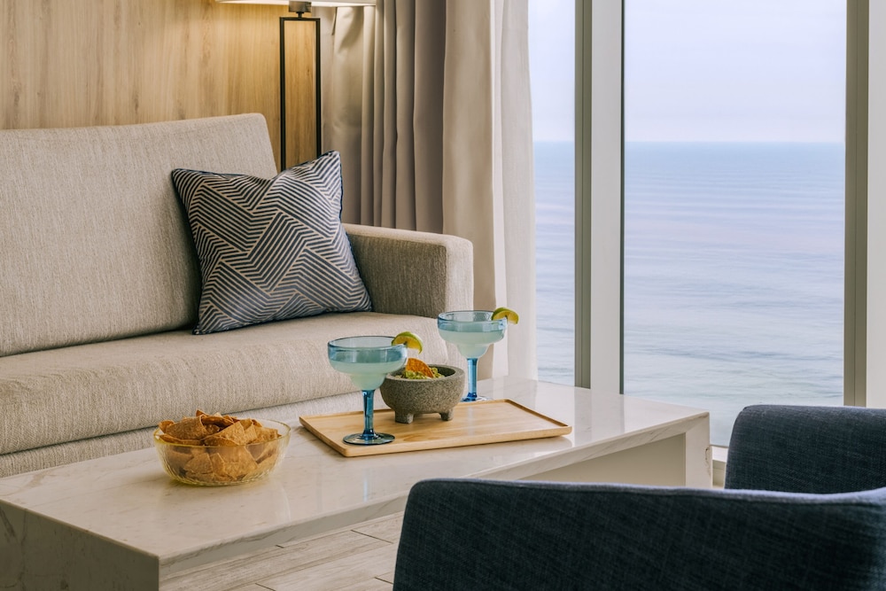 Suite, 1 King Bed With Sofa Bed, Ocean View - Photo 6