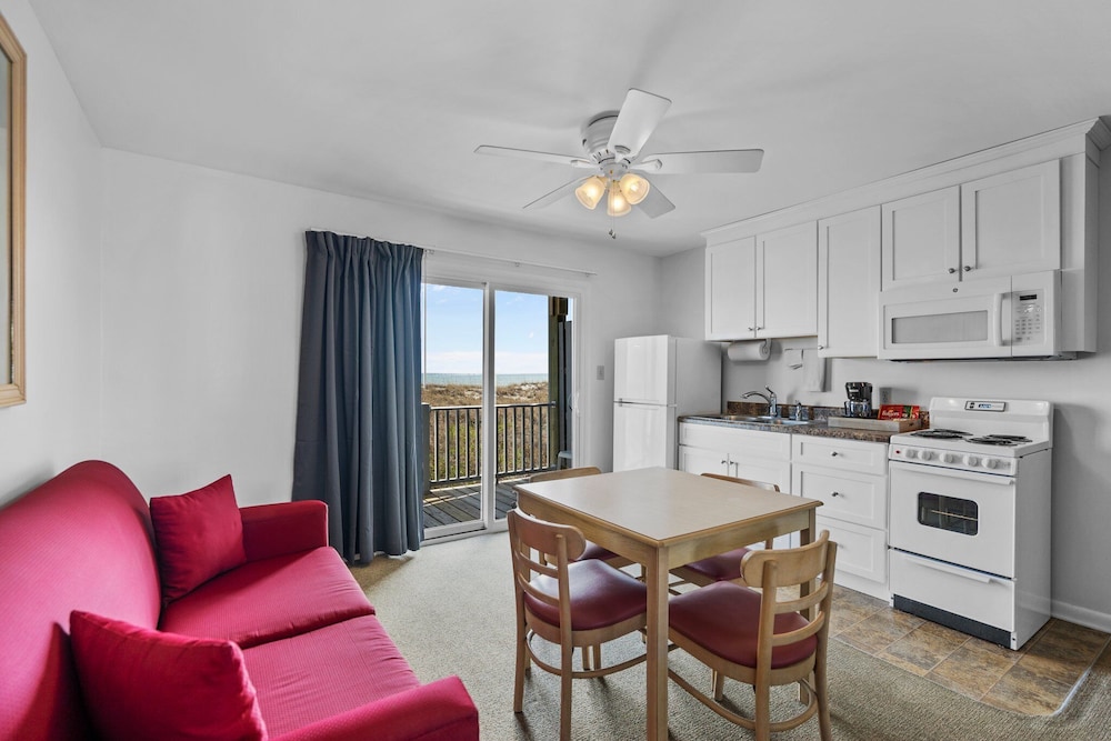 Suite, 2 Bedrooms, Ocean View photo 3