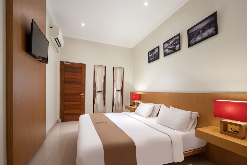 Deluxe Double Room, Poolside - Photo 5