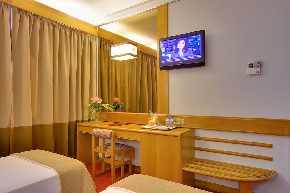 Standard Twin Room - Photo 3