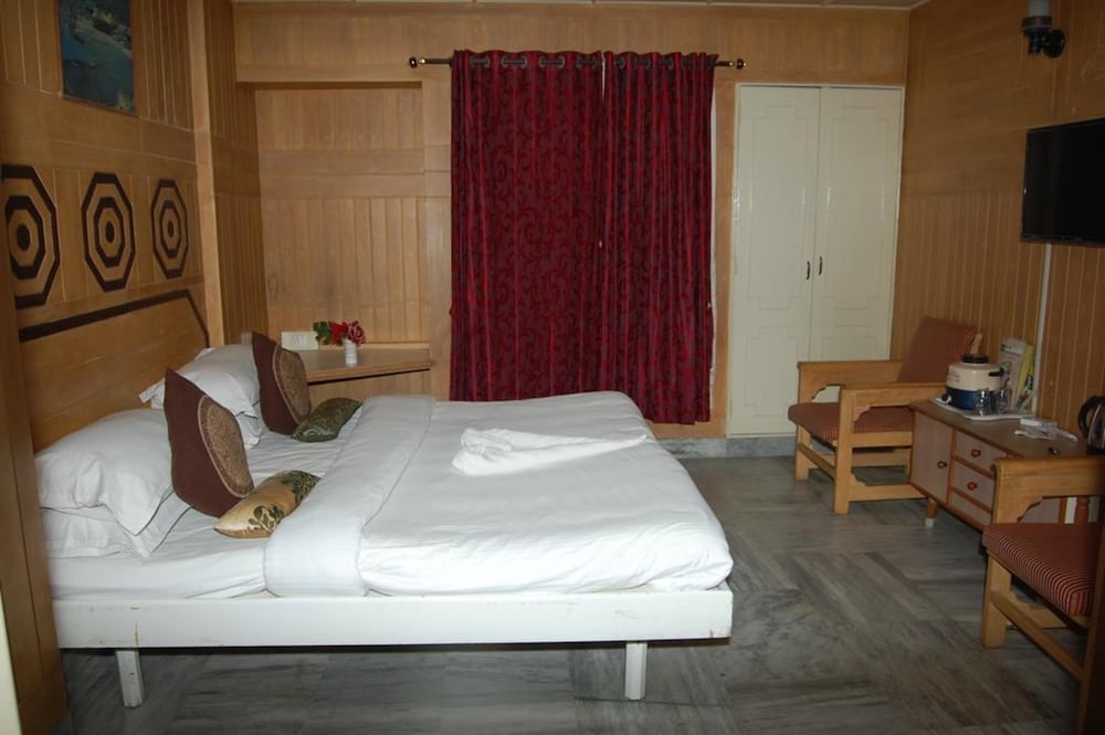 Deluxe Double Room - Photo 1