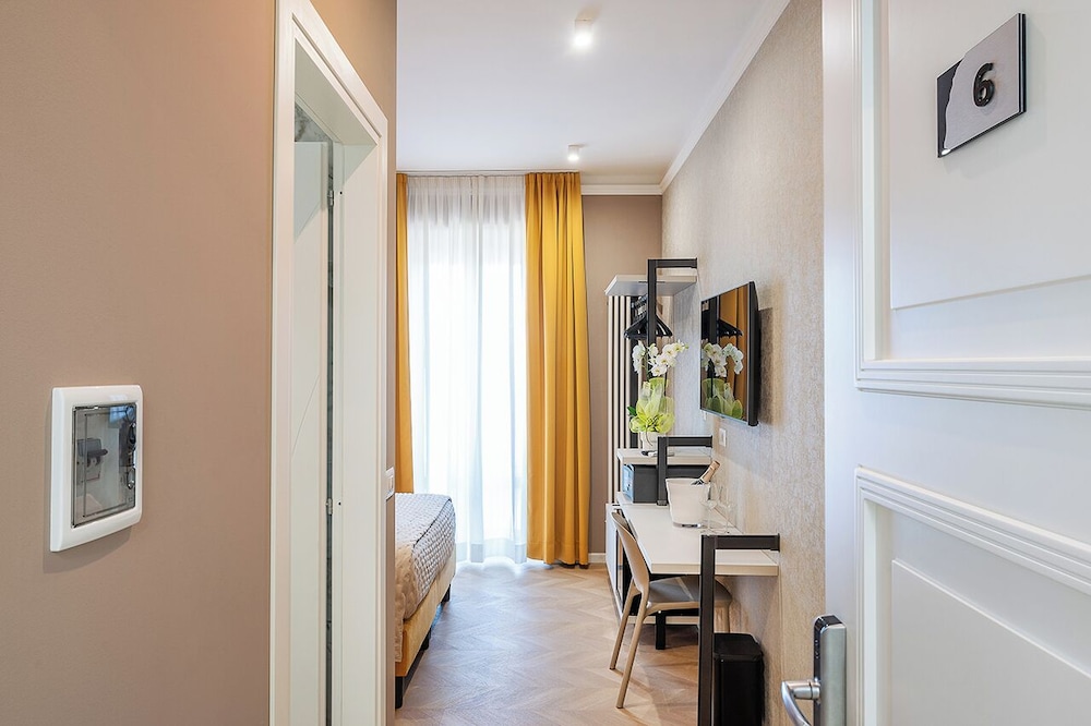 Panoramic Double or Twin Room, Balcony photo 2