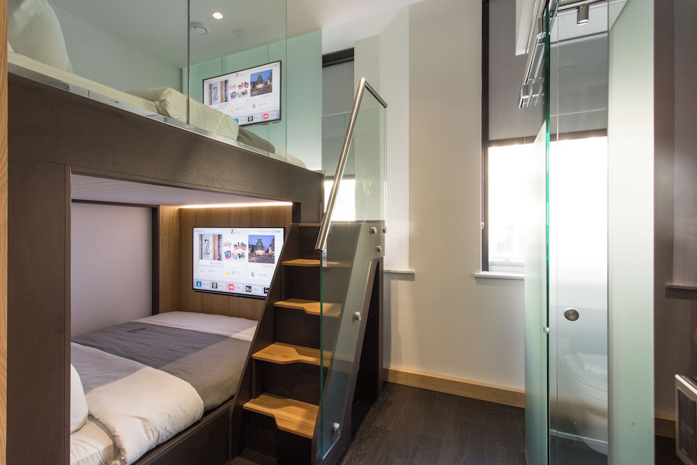 The Z Hotel City - Photo 6
