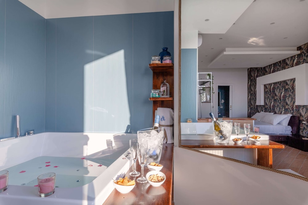 Comfort Suite photo 3