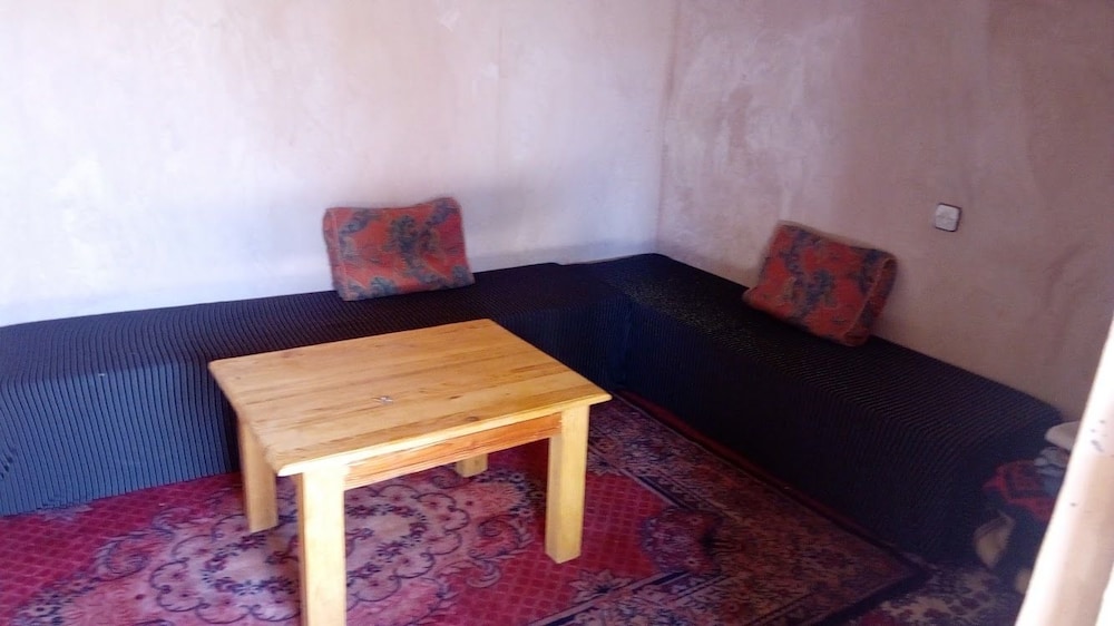 Standard Triple Room, 3 Twin Beds, Non Smoking photo 2