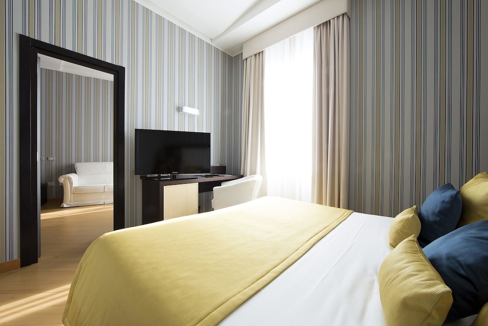 Junior Suite - Photo 6