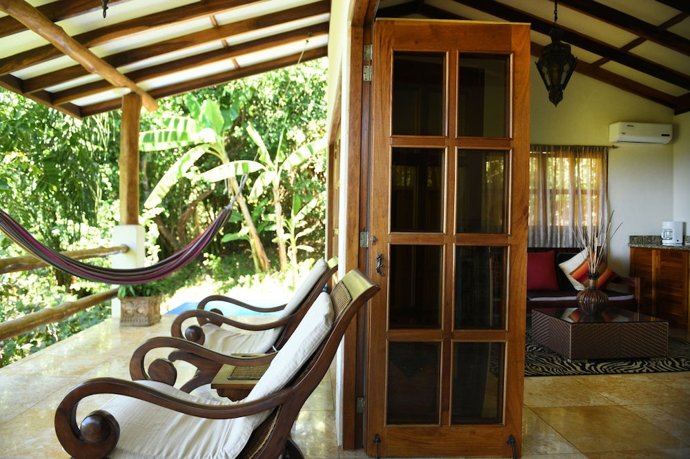 Villa photo 3
