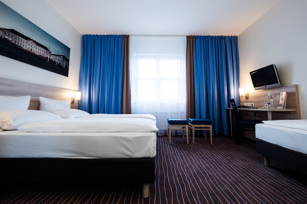 Comfort Triple Room photo 2