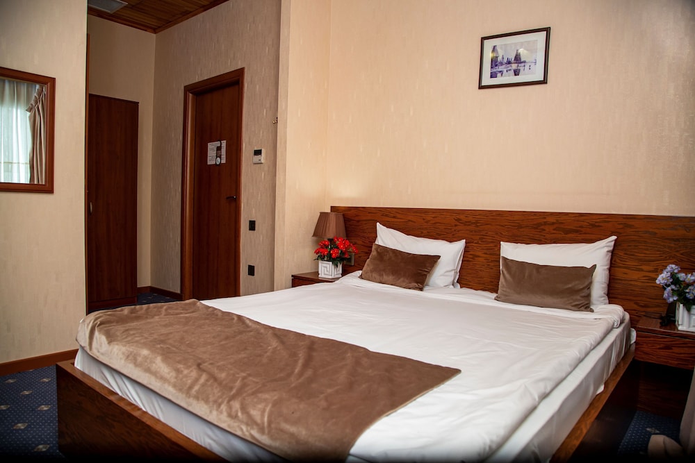 Economy Double Room photo 1