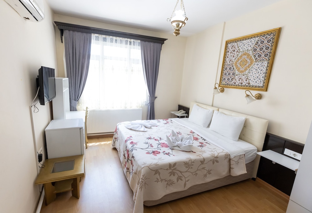 Deluxe Double Room - Photo 17