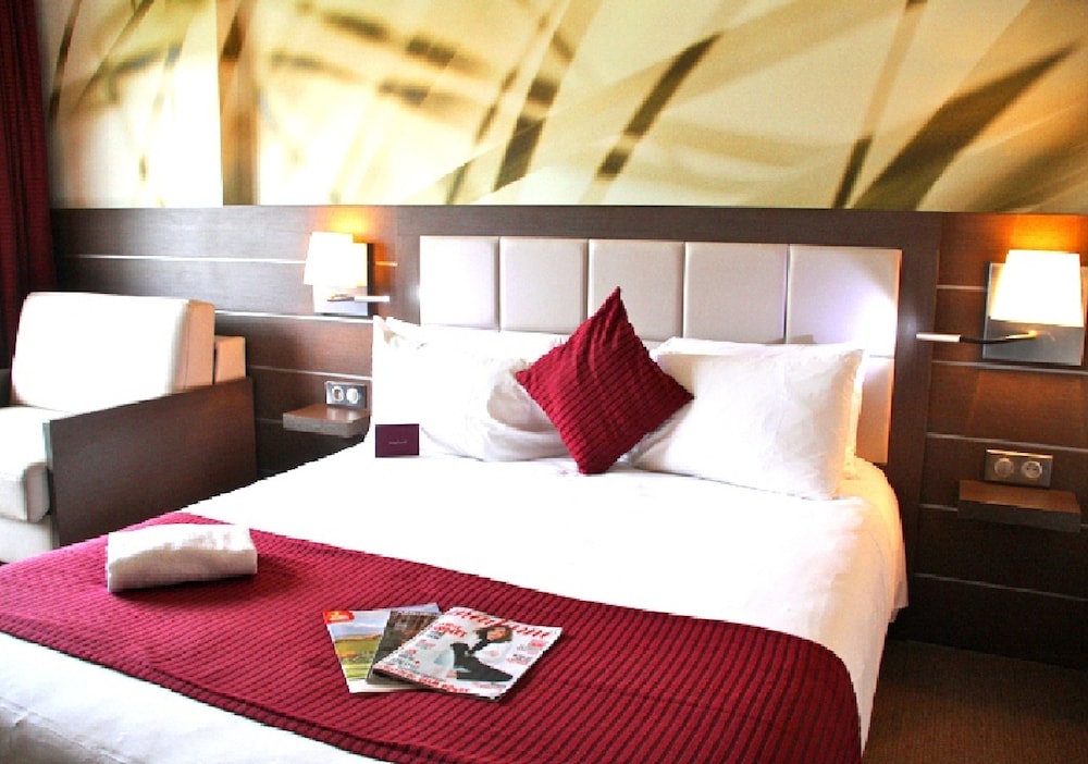 Superior Room, 1 Double Bed with Sofa bed - Photo 7