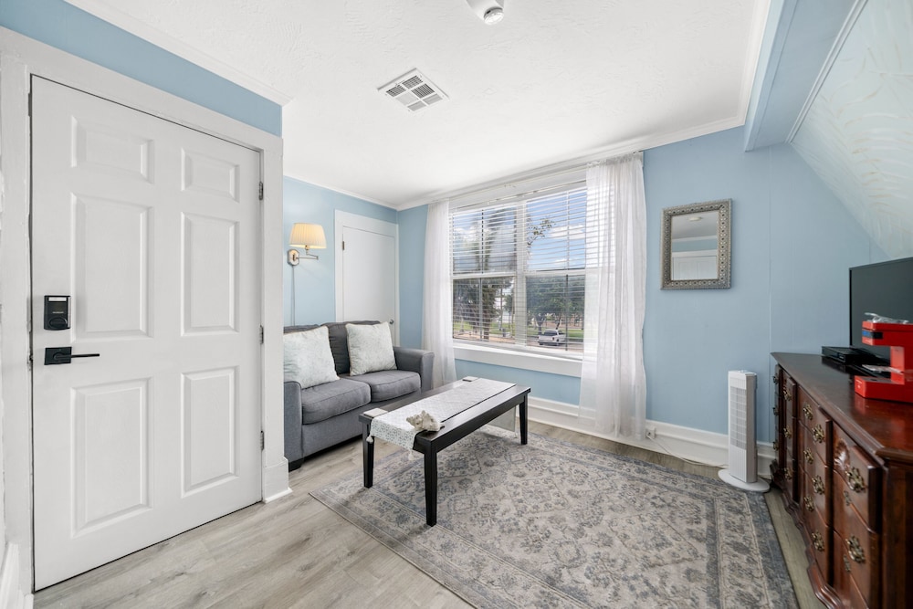 Luxury Double Room, Ensuite (Sunset Suite) photo 2