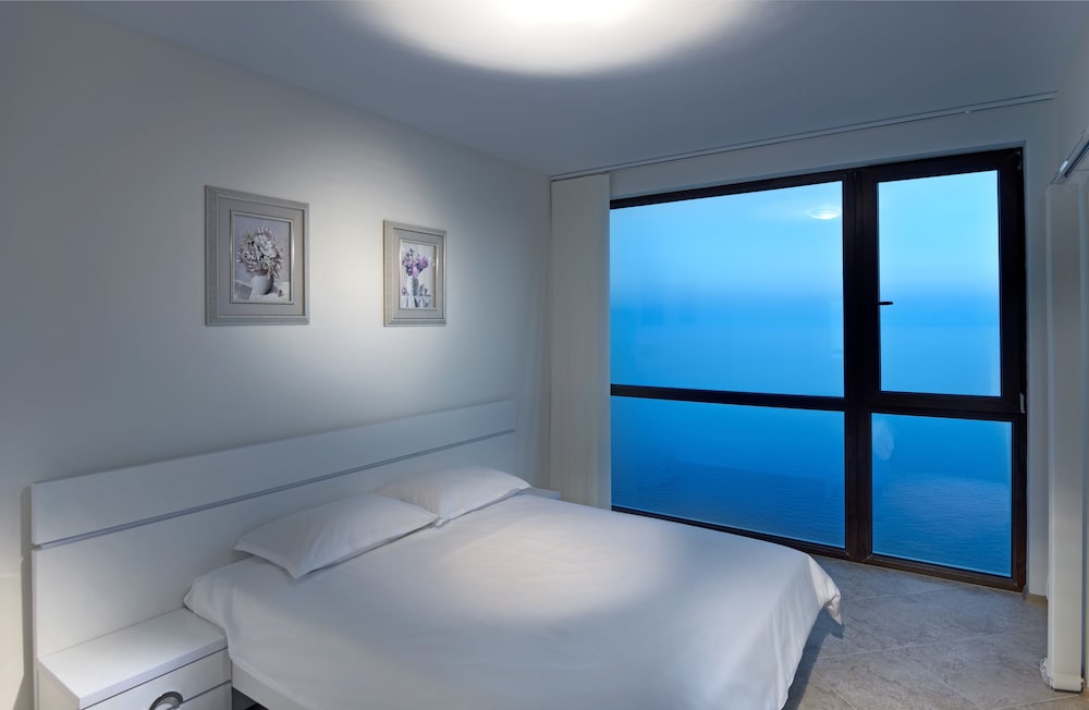 Standard Apartment, Balcony, Sea View photo 1