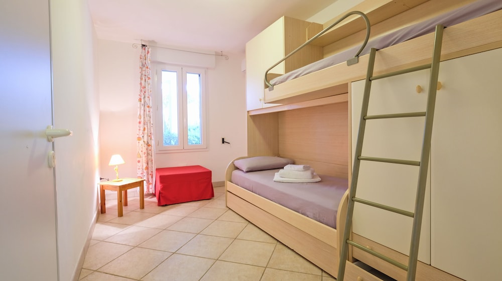 Villa, 2 Bedrooms (2) photo 3