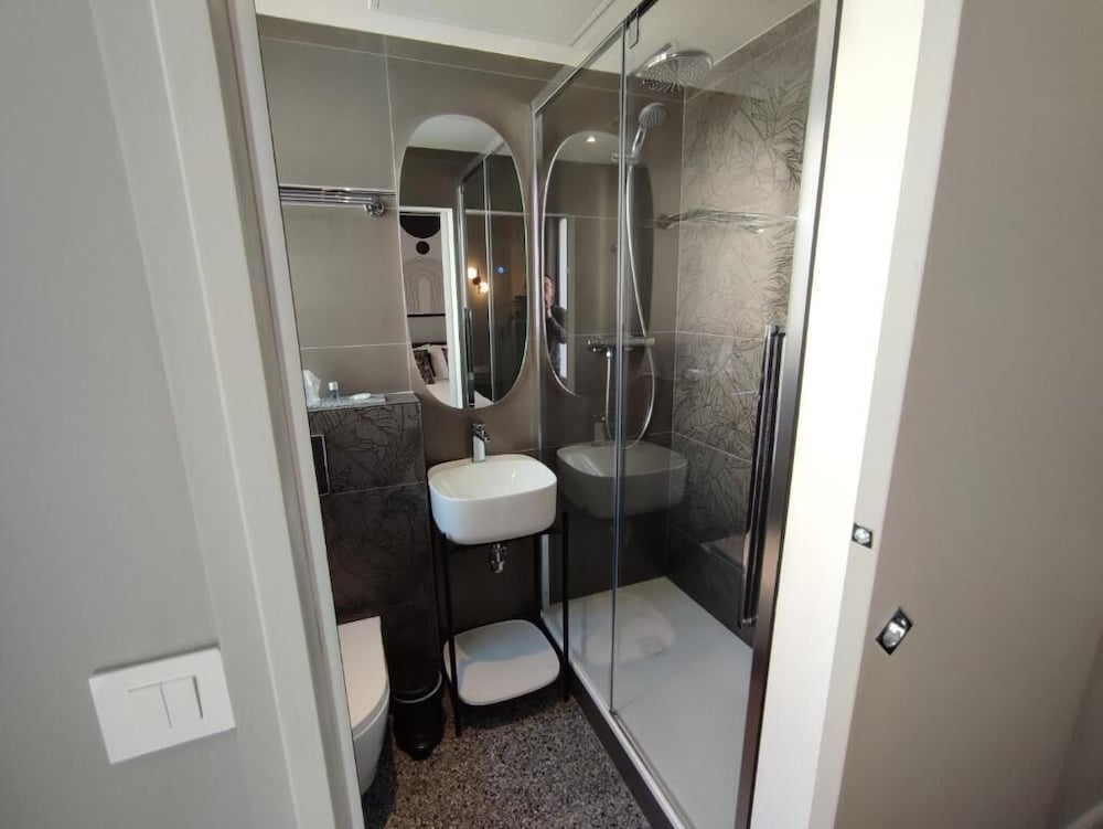 Superior Double Room - Photo 4