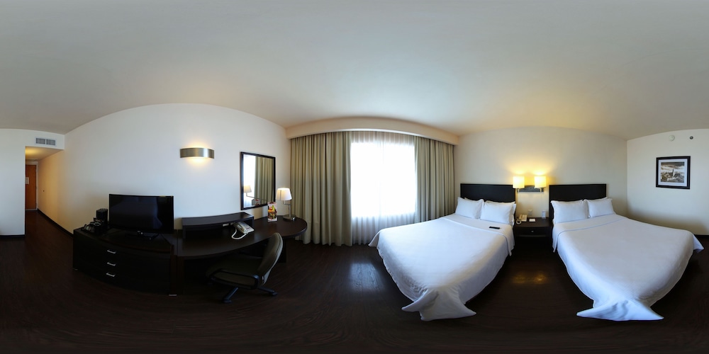 Superior Double Room, 2 Double Beds - Photo 4