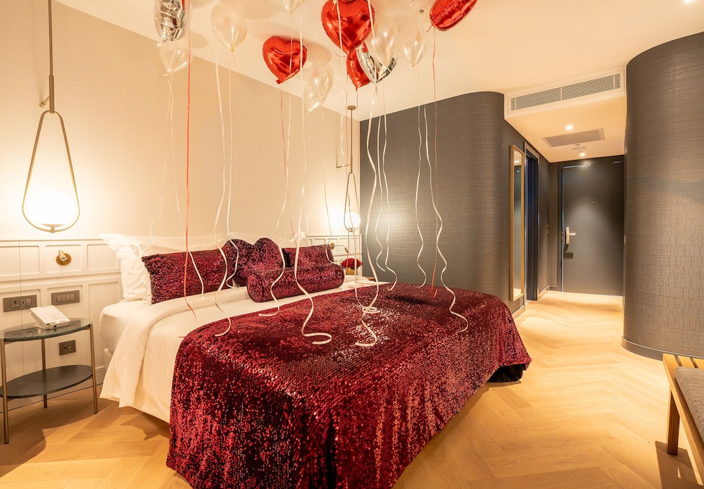 Honeymoon Room, 1 Bedroom, Sea View - Photo 1