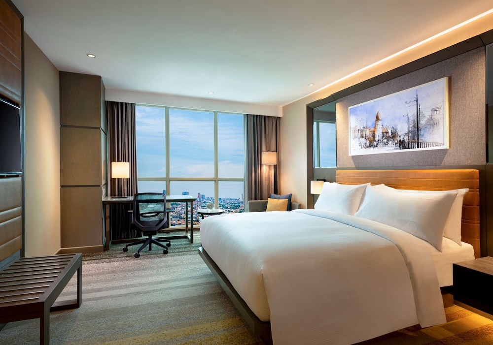 Executive Room, 1 King Bed - Photo 4