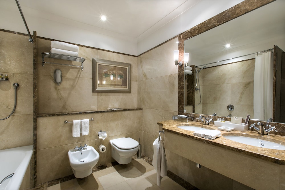 Superior Room, Pool View - Photo 2