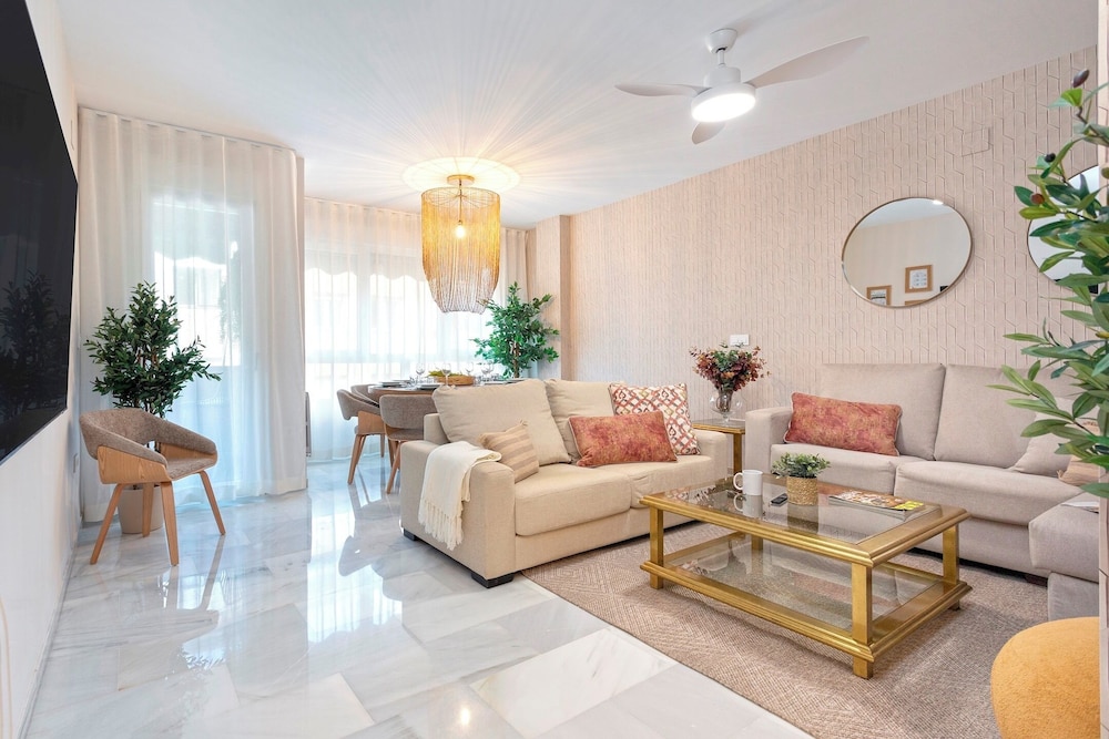 Apartment (4 Bedrooms)