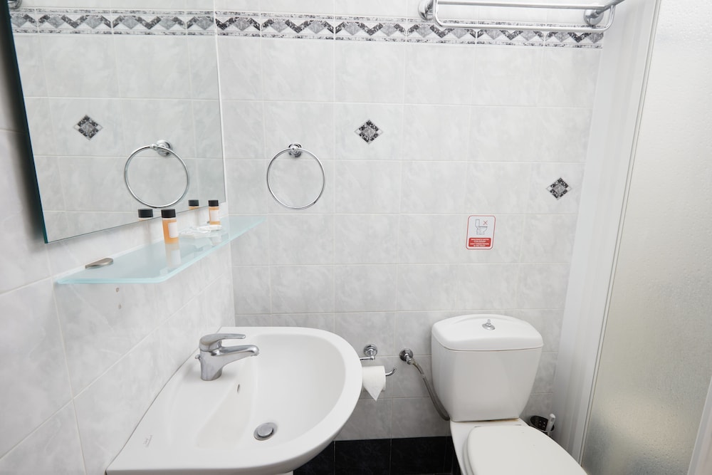 Single Room - Photo 5