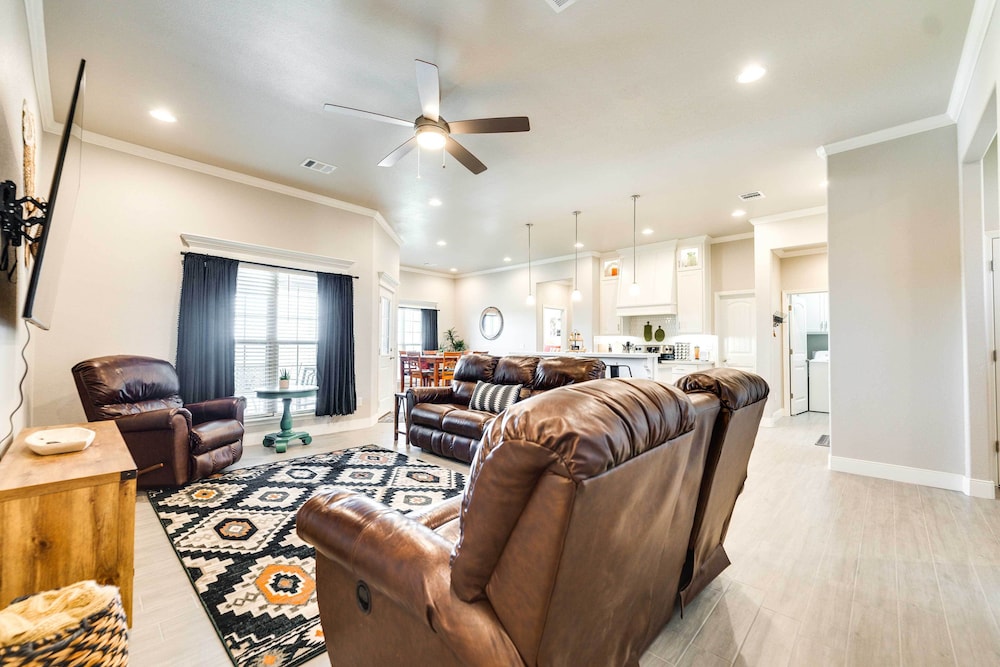 House (4 Bedrooms) photo 1