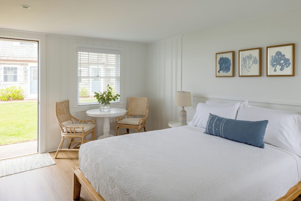 Double Room, 1 Queen Bed, Courtyard View, Ground Floor