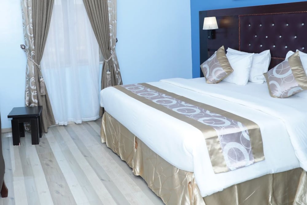 Comfort Room, 1 Bedroom, Non Smoking, City View photo 2