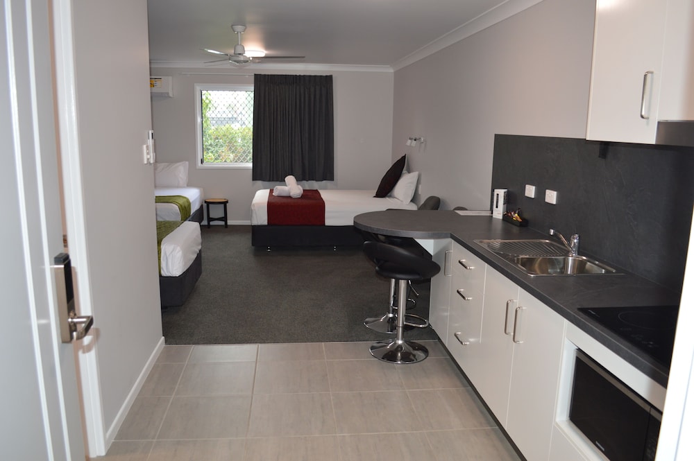 X Kitchenette, Non Smoking (Family) photo 3