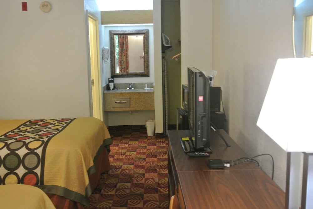 Double Room, 2 Double Beds - Photo 4