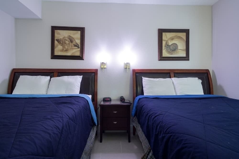 Condo, 1 Bedroom, Balcony, Beachside (908)