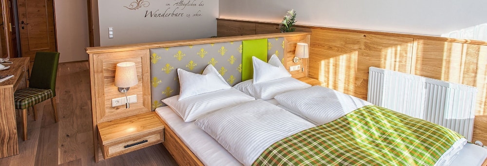 Deluxe Double Room, Balcony, Mountain View (Alpenblick Deluxe) photo 3