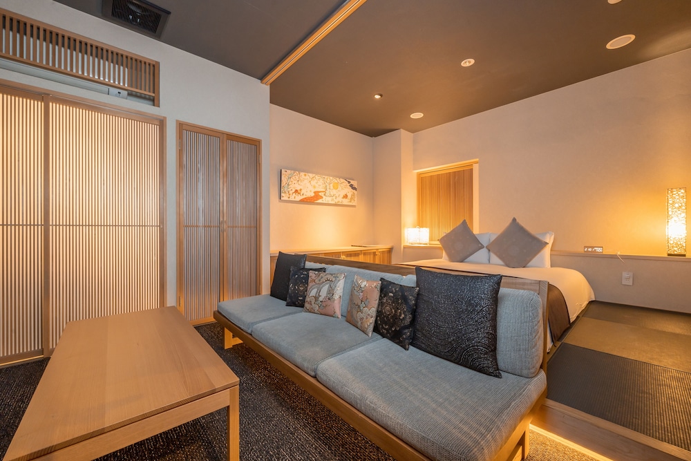 Modern Japanese Style Room, Lin photo 3
