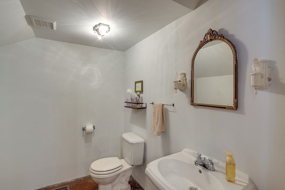 House (4 Bedrooms) photo 2