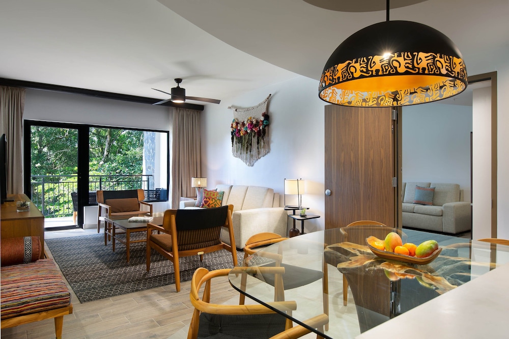 Villa, 1 Bedroom, Balcony - Photo 1