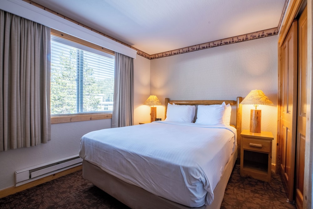 Condo, 2 Bedrooms, Non Smoking, Kitchenette photo 2