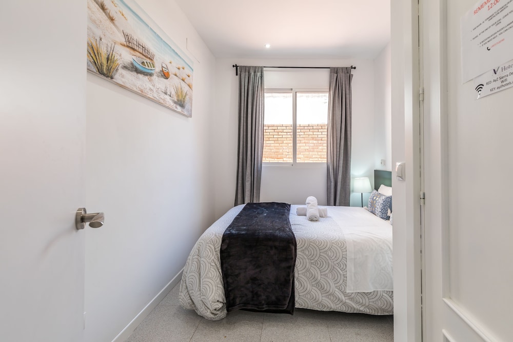 Comfort Double Room, Shared Bathroom photo 3